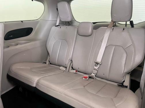 2021 Chrysler Pacifica Hybrid Touring L