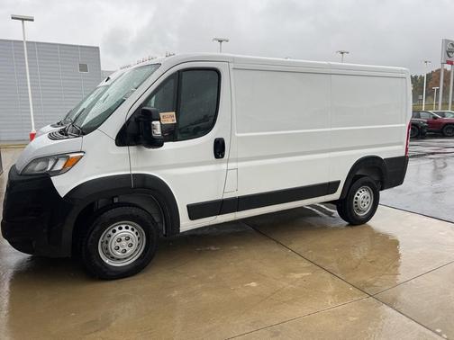 2025 RAM ProMaster 2500 Base