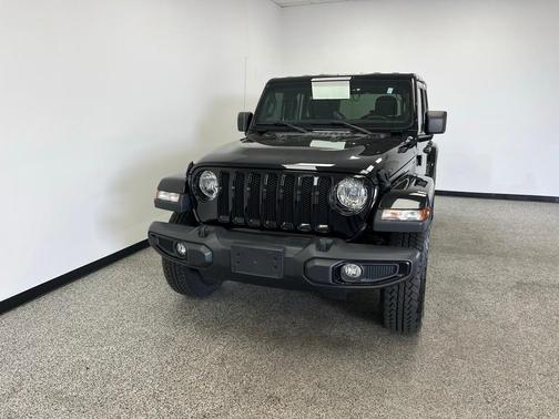 2022 Jeep Wrangler Unlimited Sahara Altitude