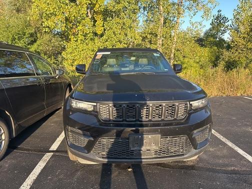 2024 Jeep Grand Cherokee Laredo