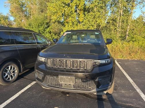 2024 Jeep Grand Cherokee Laredo