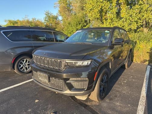 2024 Jeep Grand Cherokee Laredo