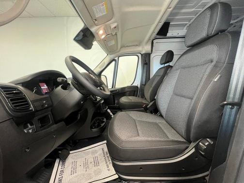 2025 RAM ProMaster 2500 High Roof