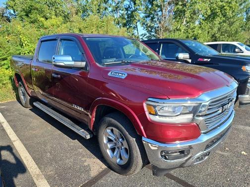 Delmonico Red Pearlcoat 2022 RAM 1500 Laramie