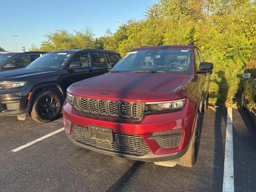 2024 Jeep Grand Cherokee Laredo