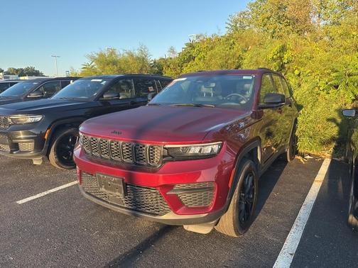 2024 Jeep Grand Cherokee Laredo