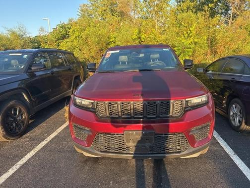 2024 Jeep Grand Cherokee Laredo