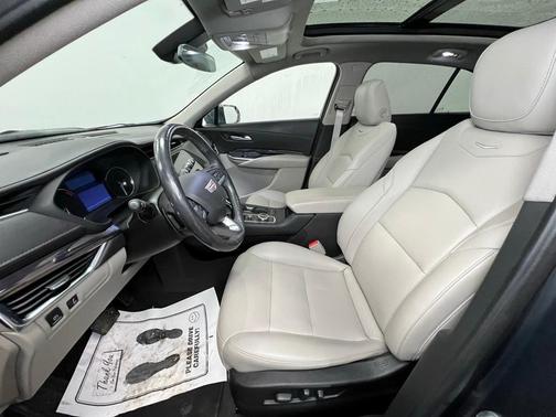 2021 Cadillac XT4 Luxury