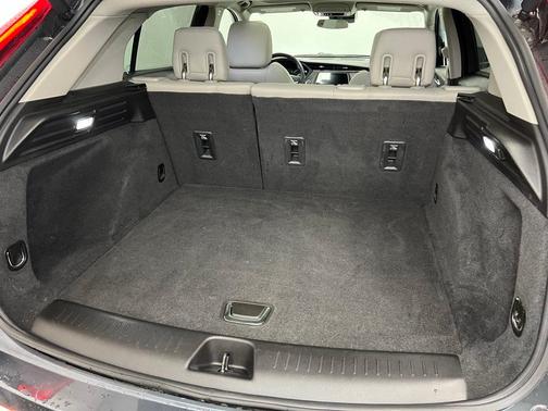 2021 Cadillac XT4 Luxury