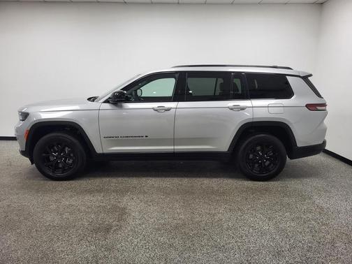 2024 Jeep Grand Cherokee L Laredo