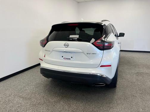 2023 Nissan Murano SV