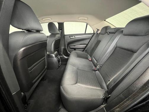 2019 Chrysler 300 Touring