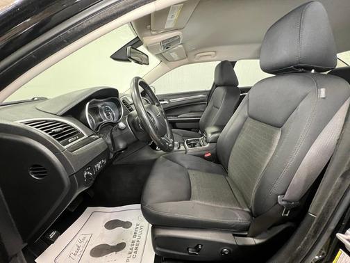 2019 Chrysler 300 Touring
