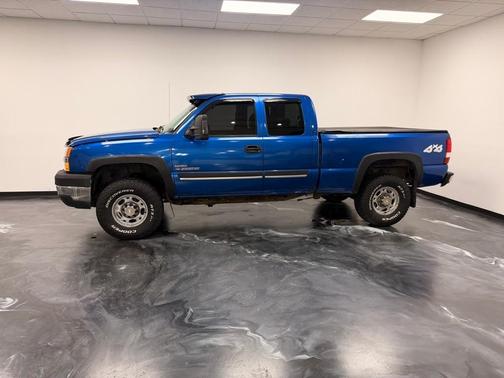 2003 Chevrolet Silverado 2500 LS H/D Extended Cab