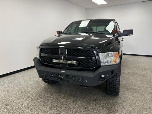 2016 RAM 1500 SLT