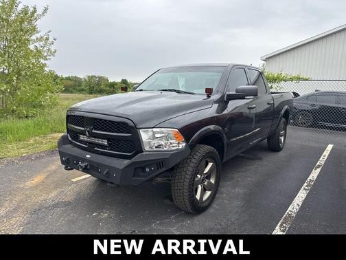 2016 RAM 1500 SLT