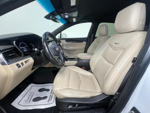 2019 Cadillac XT5 Base