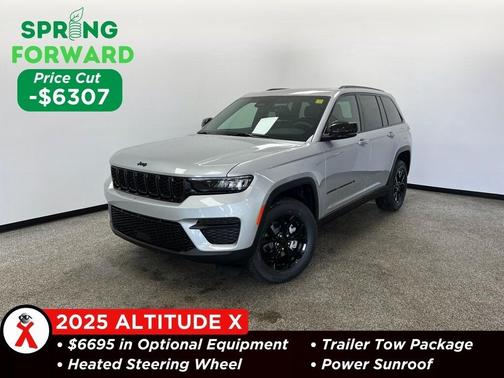 2025 Jeep Grand Cherokee Laredo
