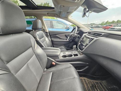 Gray 2022 Nissan Murano SL