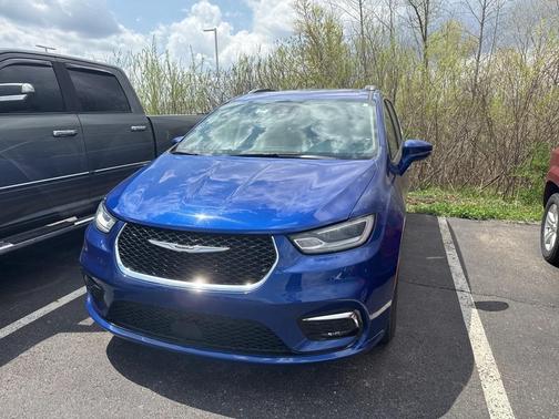 2021 Chrysler Pacifica Touring-L