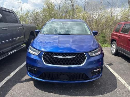 2021 Chrysler Pacifica Touring-L