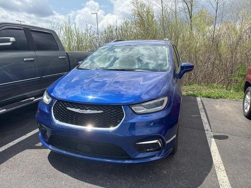 2021 Chrysler Pacifica Touring-L
