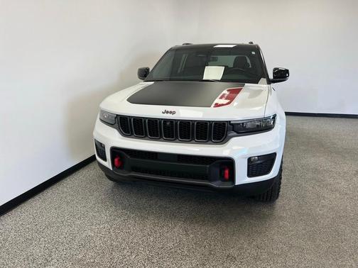 2022 Jeep Grand Cherokee Trailhawk