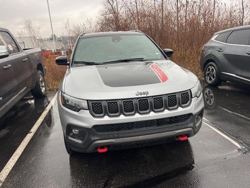 2024 Jeep Compass Trailhawk