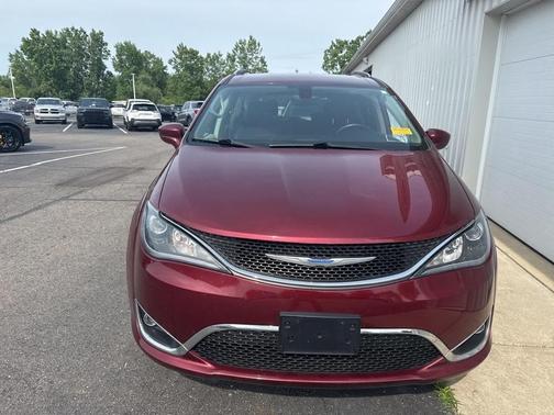 2018 Chrysler Pacifica Touring-L