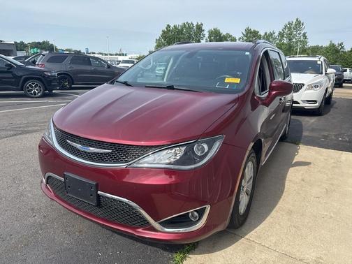 2018 Chrysler Pacifica Touring-L