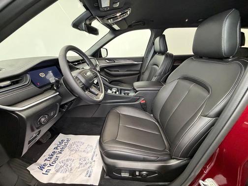 Velvet Red Pearlcoat 2026 Jeep Grand Cherokee L Limited