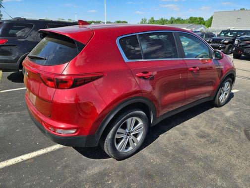 Hyper Red 2017 Kia Sportage LX