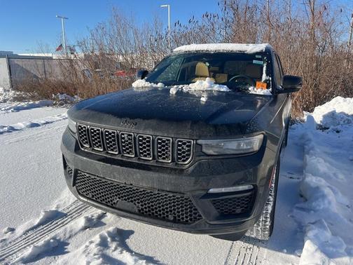 2025 Jeep Grand Cherokee Summit