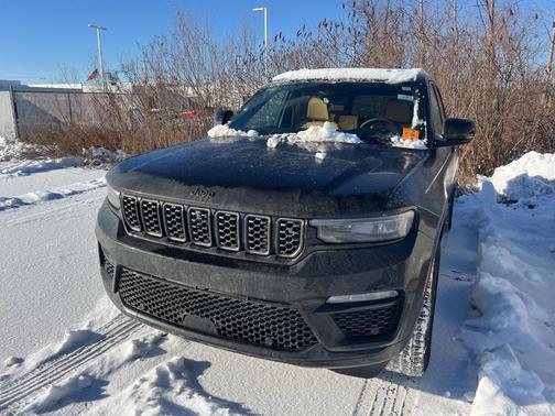 2025 Jeep Grand Cherokee Summit
