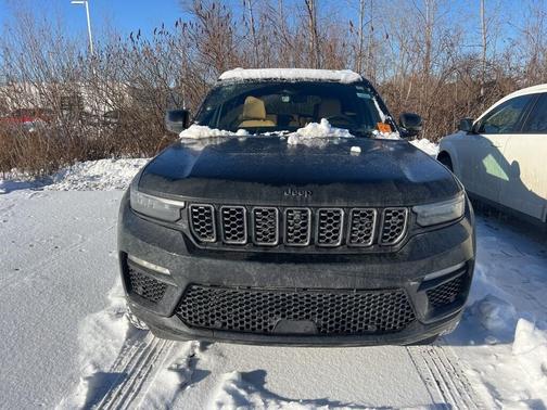 2025 Jeep Grand Cherokee Summit