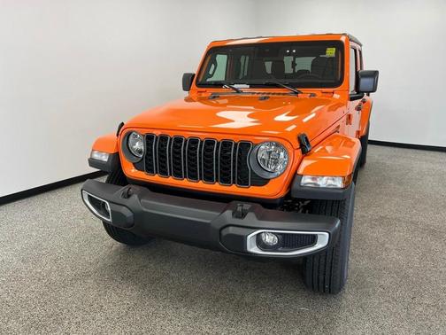 2025 Jeep Gladiator Sport