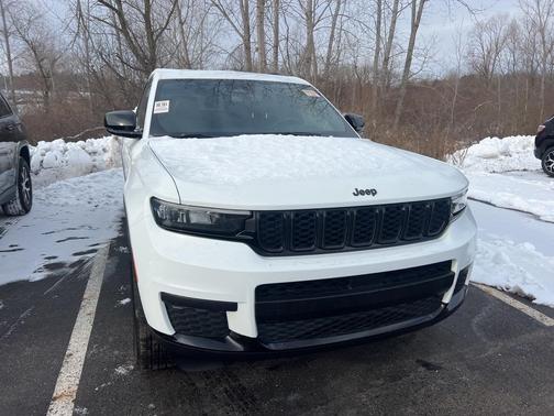 2024 Jeep Grand Cherokee L Laredo