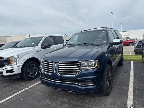 2017 Lincoln Navigator Select