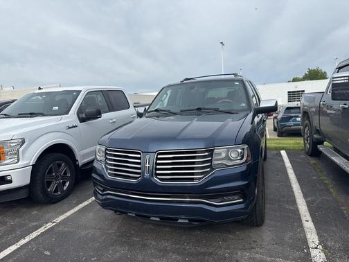 2017 Lincoln Navigator Select
