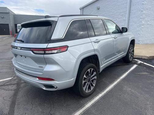 2024 Jeep Grand Cherokee Overland