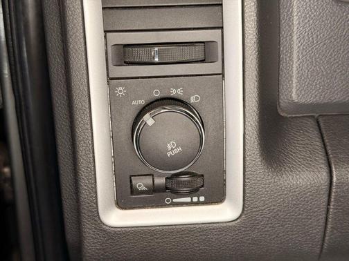 Mineral Gray Clearcoat Metallic 2012 RAM 1500 Sport