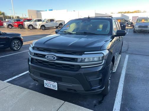 2023 Ford Expedition Max XLT