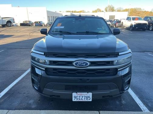 2023 Ford Expedition Max XLT