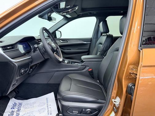 Copper 2026 Jeep Grand Cherokee Limited 4x4