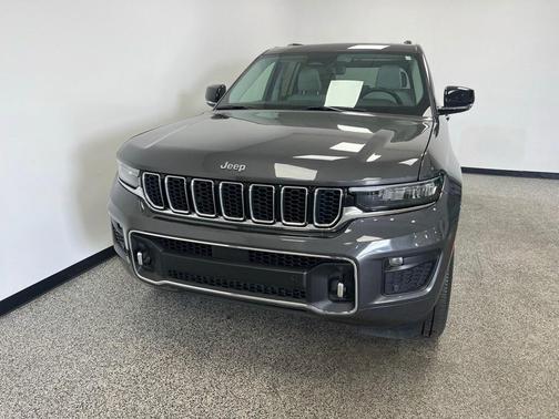 2022 Jeep Grand Cherokee Overland
