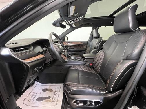 2022 Jeep Grand Cherokee L Summit
