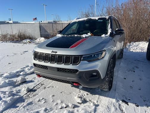 2024 Jeep Compass Trailhawk