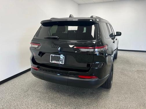 2024 Jeep Grand Cherokee L Laredo