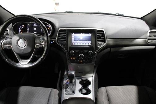 2020 Jeep Grand Cherokee Laredo E