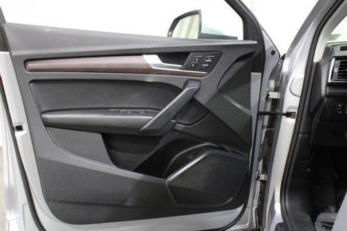 2022 Audi Q5 45 S line quattro Premium